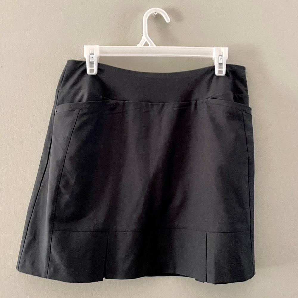 360 by Tail Black Pleated Pull On Tennis/ Golf Skort Size 8